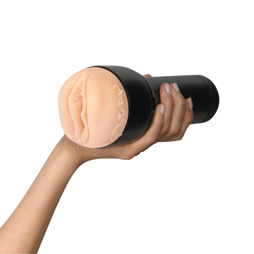KIIROO Feel Dainty Wilder Stroker - Image 4